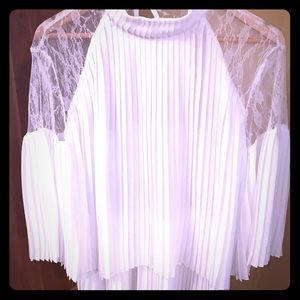 Pleated lace Top